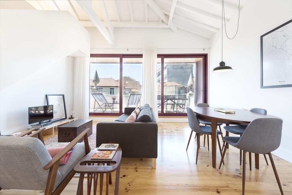 Lovelystay - Top Floor Balcony Apartment OOporto Exterior foto